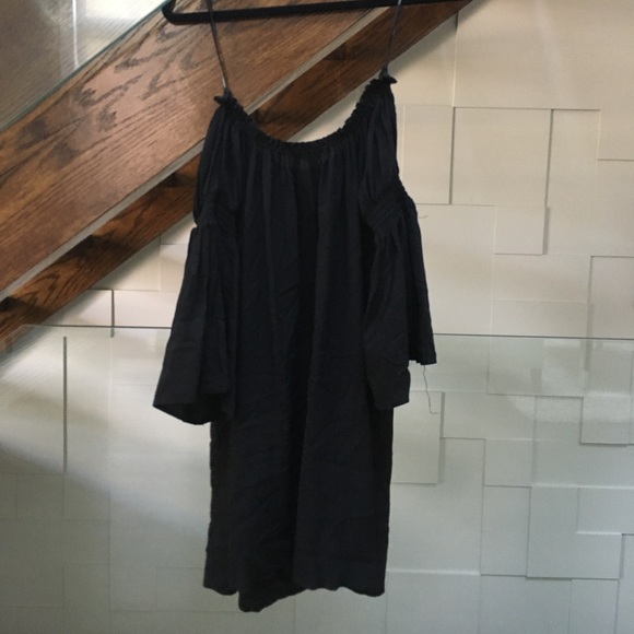 🌸3/$20 Black off shoulder fluted sleeve dress - Picture 2 of 3